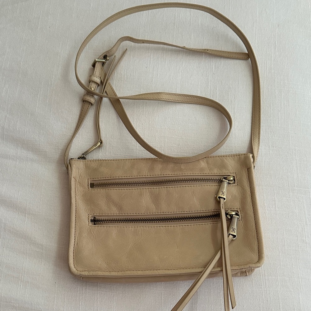 HOBO Cream Bag with Zipper Accents